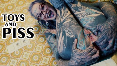 ANAL gapes and PISS on books and TOYS – PEE, ANAL, ATM, Toys (goth, punk, alt porn)