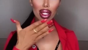 Hot babe Lara Frost in red