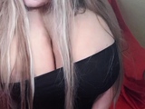 Susi is wearing black latex