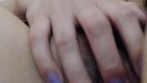 Mi chica caliente masturbándose rico
